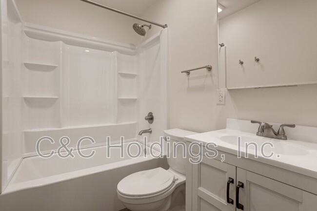 Building Photo - 104 S 195th E Ave