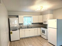Building Photo - 1827 Bashford Manor Ln