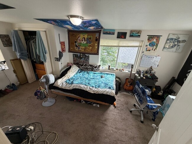 Building Photo - Coolest 6 Bed House in Corvallis