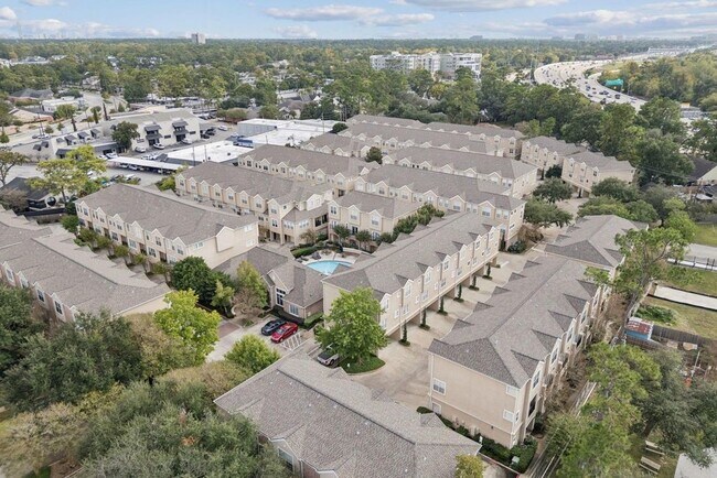 Building Photo - 12707 Boheme Dr