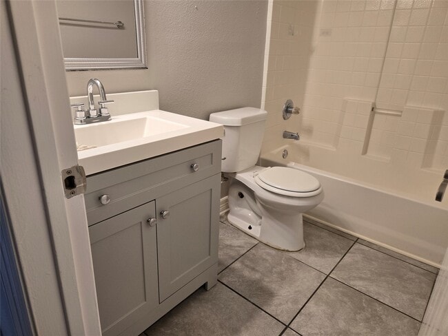 Building Photo - 24202 Bar Kay Ln