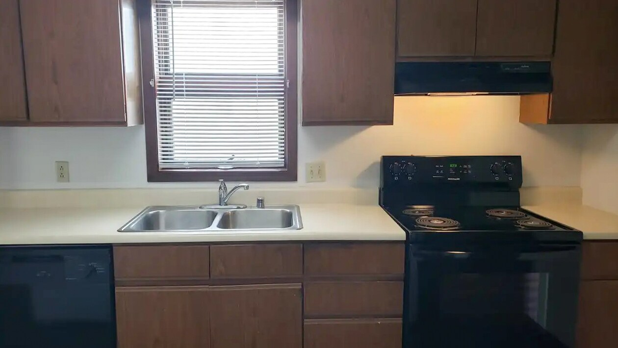 Building Photo - 651 Galena Ct