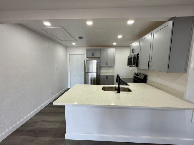 Building Photo - Peaceful Elevated Villa Near the Lake – Fully Renovated | $1,950/month