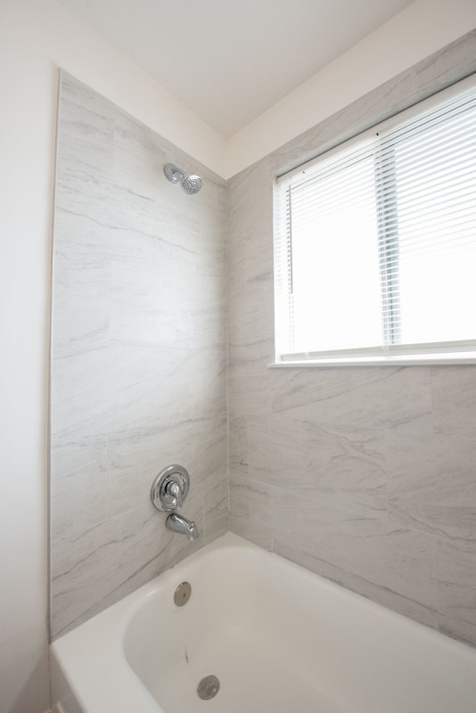 Building Photo - 3012 Larkmoor St