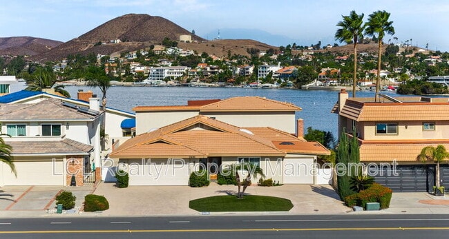 Building Photo - 29880 Longhorn Dr