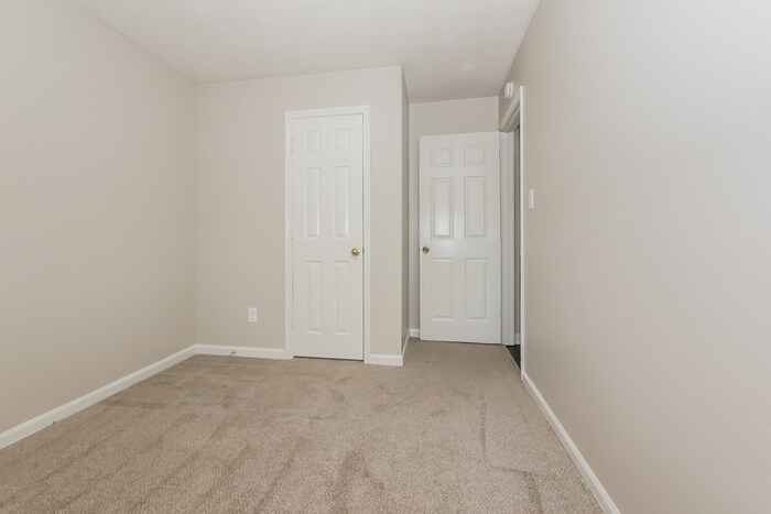 Building Photo - 8645 Garvey Dr