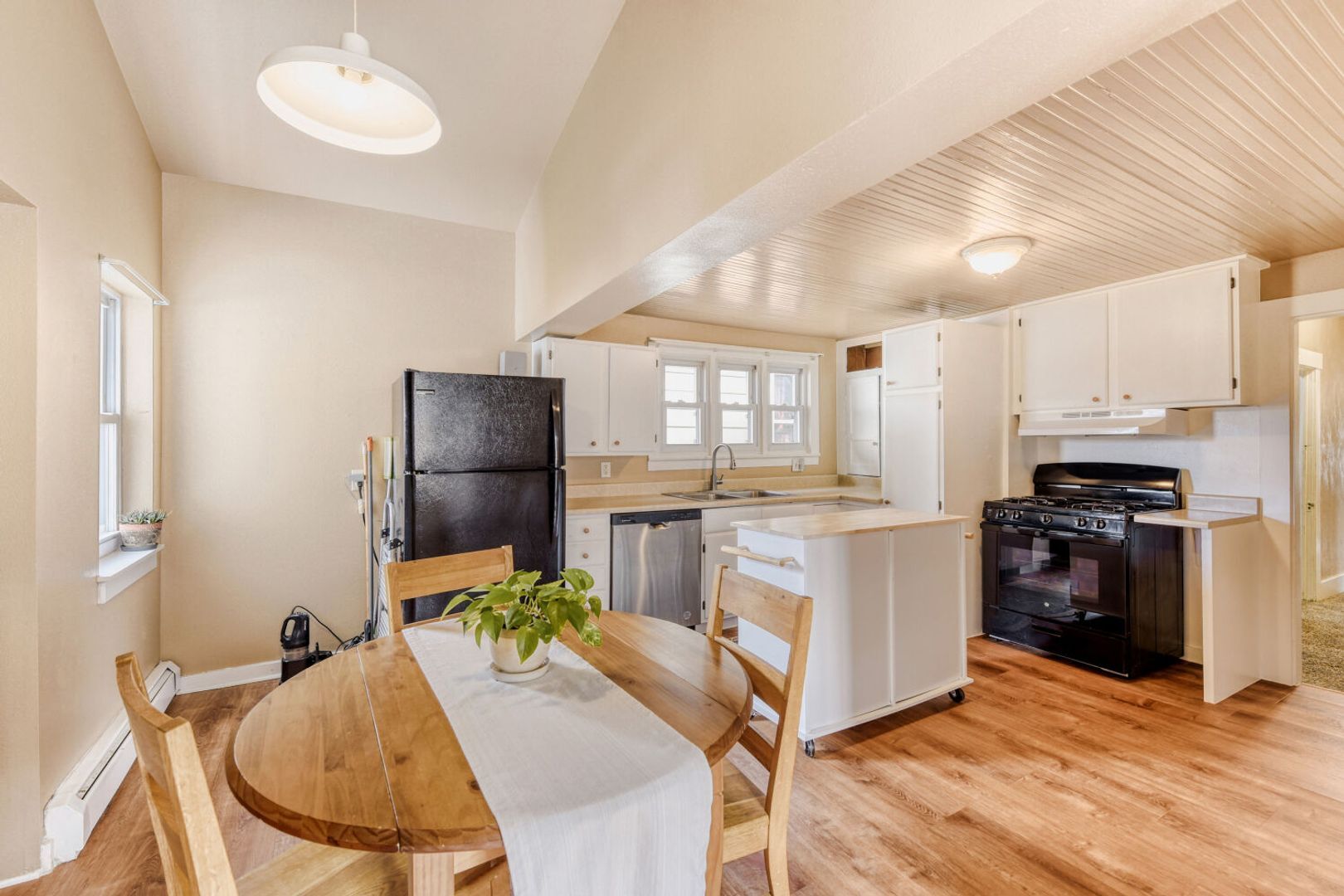 Building Photo - 4739 Pearl St