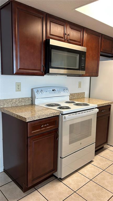 Building Photo - 5015 Laguna Bay Cir