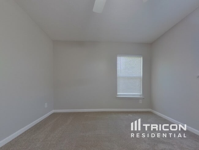 Building Photo - 313 Cedar Bay Cir