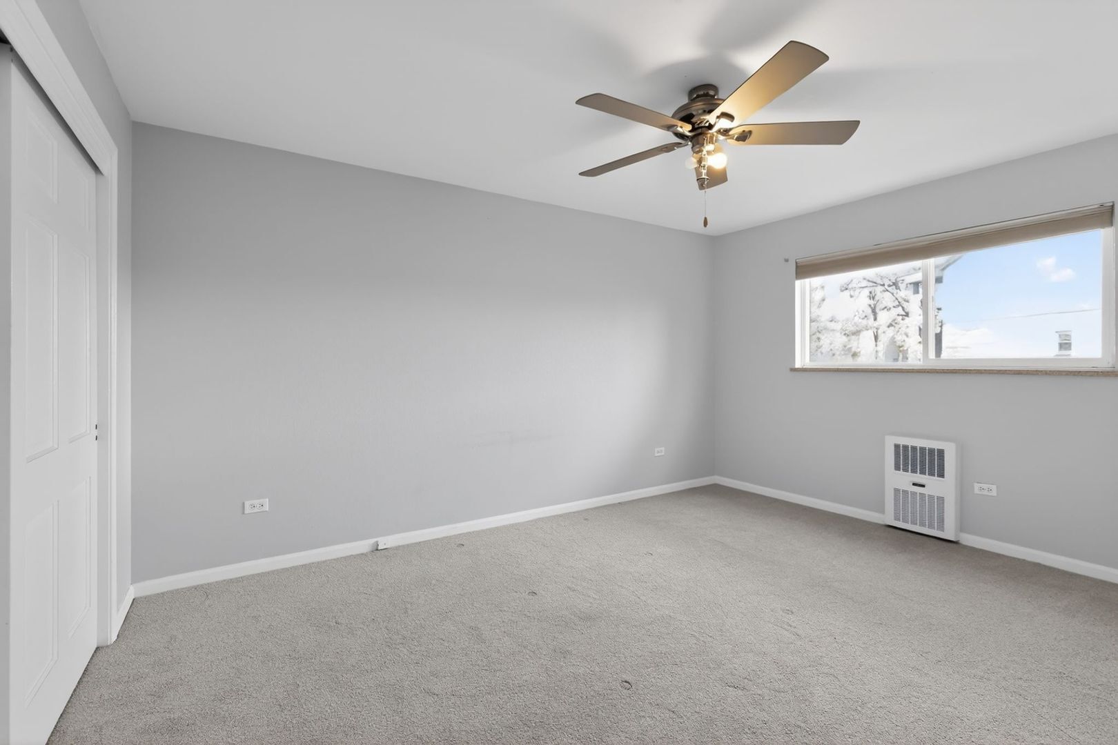 Building Photo - 2262 S Vly Hwy