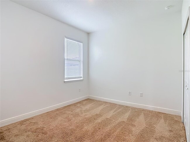 Building Photo - 792 Hyperion Dr