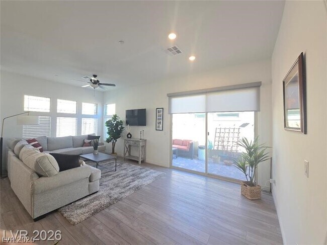 Building Photo - 905 Belleforte Ln