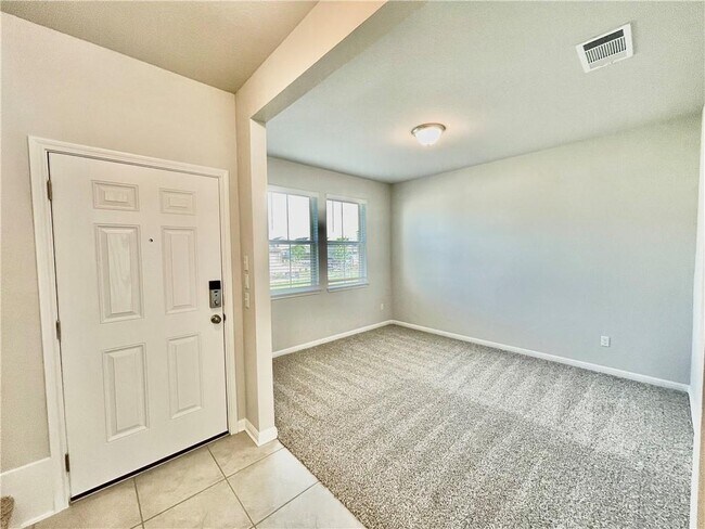 Building Photo - 2040 Arendale Dr
