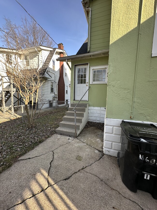 Laundry Entrance - 4608 S 3rd St