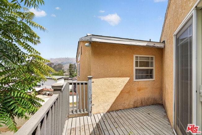 Building Photo - 11029 Eldora Ave