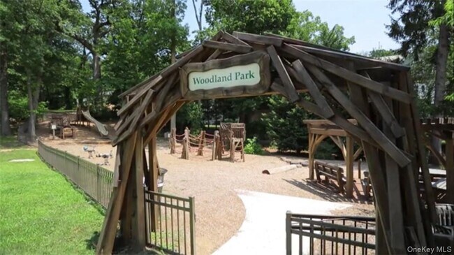 Building Photo - 55 1st St