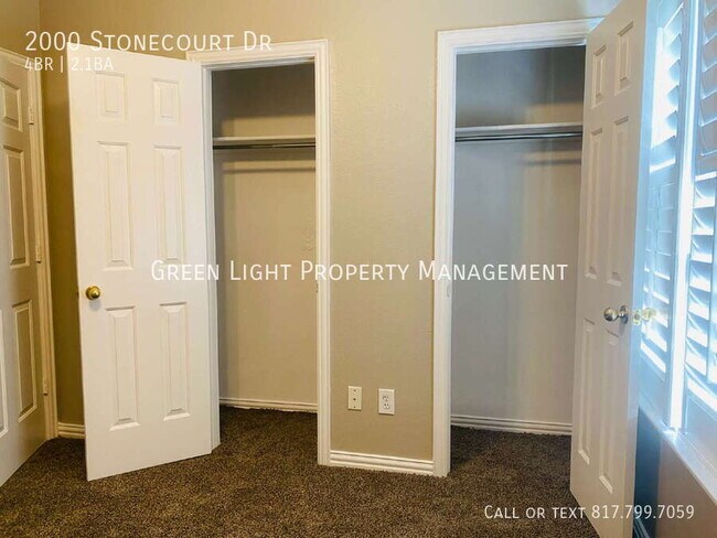 Building Photo - 2000 Stonecourt Dr