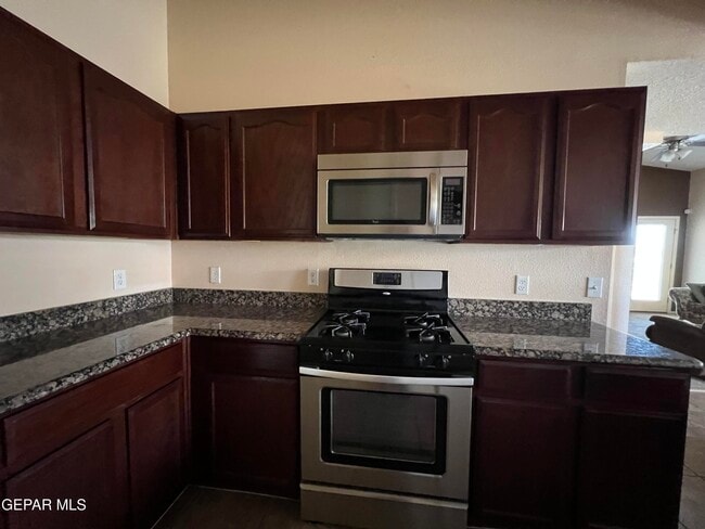 Building Photo - 6700 Hermoso Del Sol Dr