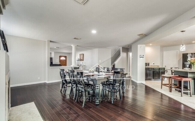 Building Photo - 7618 Van Ness Dr