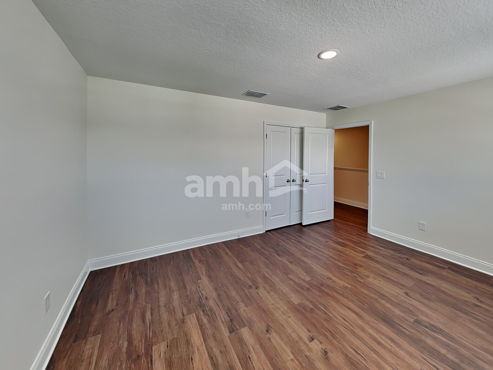 Building Photo - 1008 Summer Stone Loop