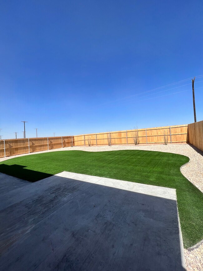 Building Photo - 1207 Bajada St.