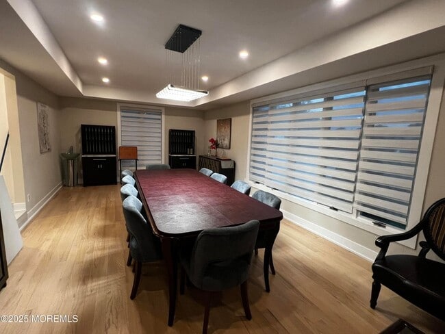 Building Photo - 799 Bowyer Ave