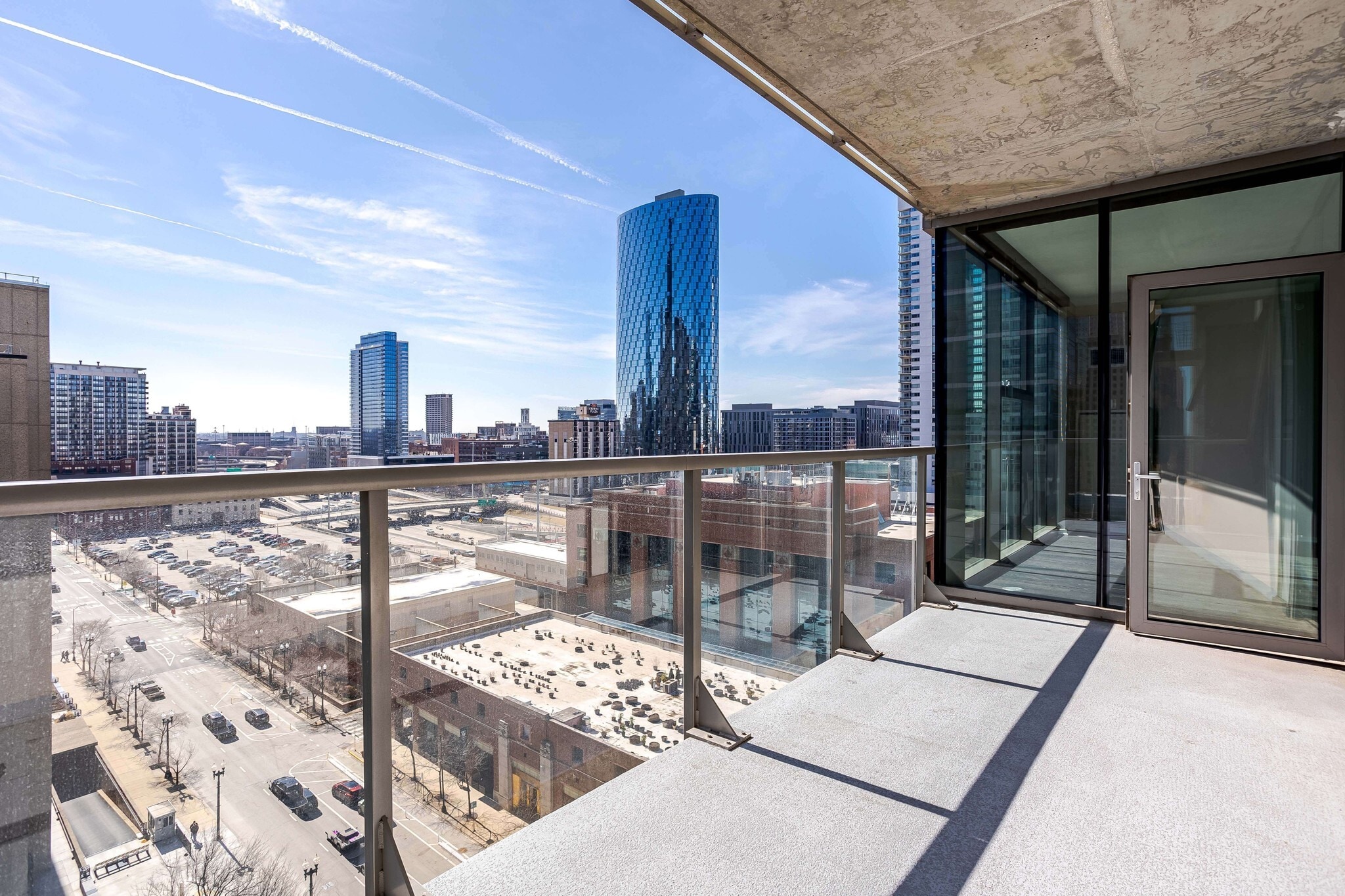 Building Photo - 651 W Washington Blvd