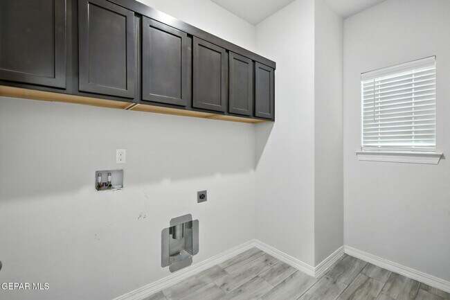 Building Photo - 14439 Aria Lopez Dr