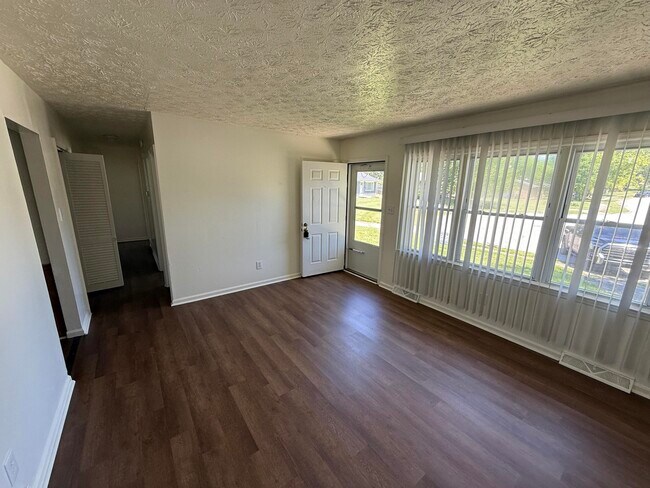 Building Photo - 2653 Twinbrooke Ln
