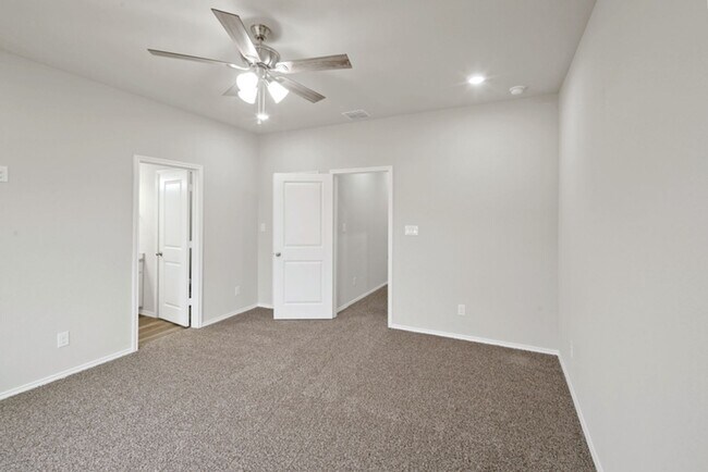 Building Photo - New Luxury homes! Call Now!! 830-327-8773