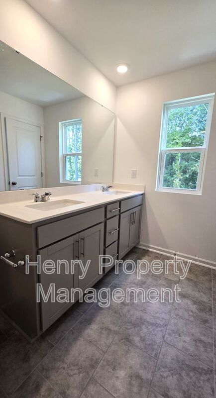 Building Photo - 3103 Vitner Dr