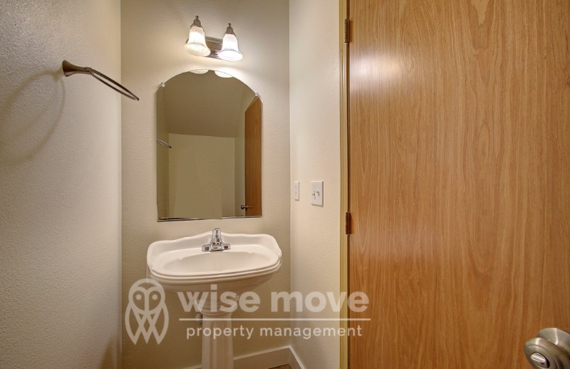 Building Photo - 2119 NE 163rd Ave