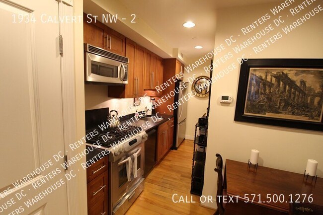 Building Photo - Charming 1-Bedroom Condo with Private Pati...