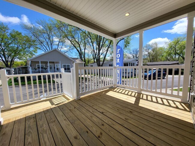 Building Photo - 1116 Candlewood Rd