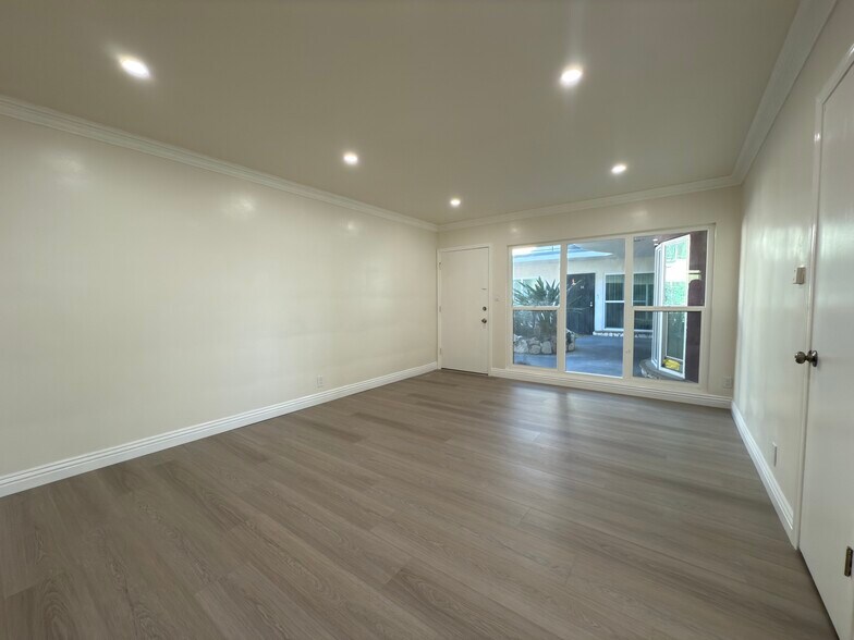 Building Photo - 5110 Harold Way