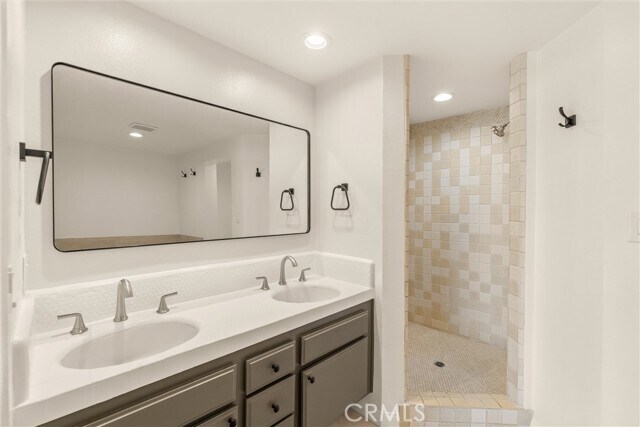 Building Photo - 25 Ocean Crest Ct