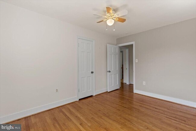 Building Photo - 6023 Walhonding Rd