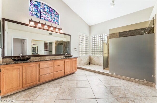 Building Photo - 1733 Tesara Vista Pl