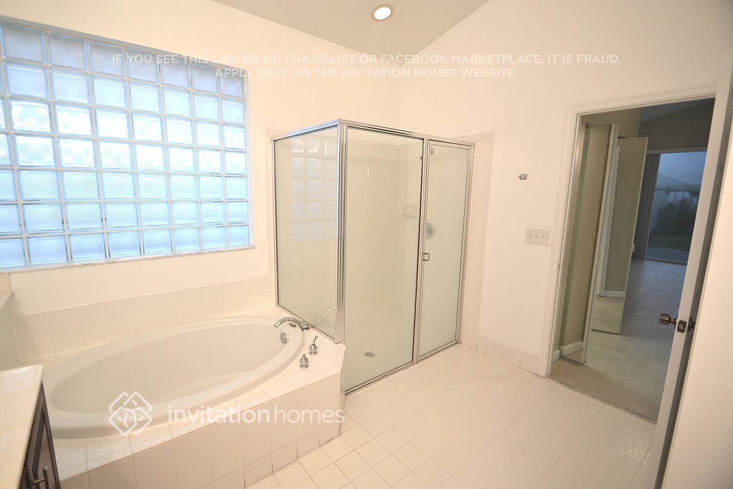 Building Photo - 7704 Thornlee Dr