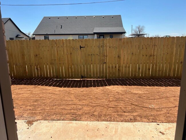 Building Photo - 7441 4th St