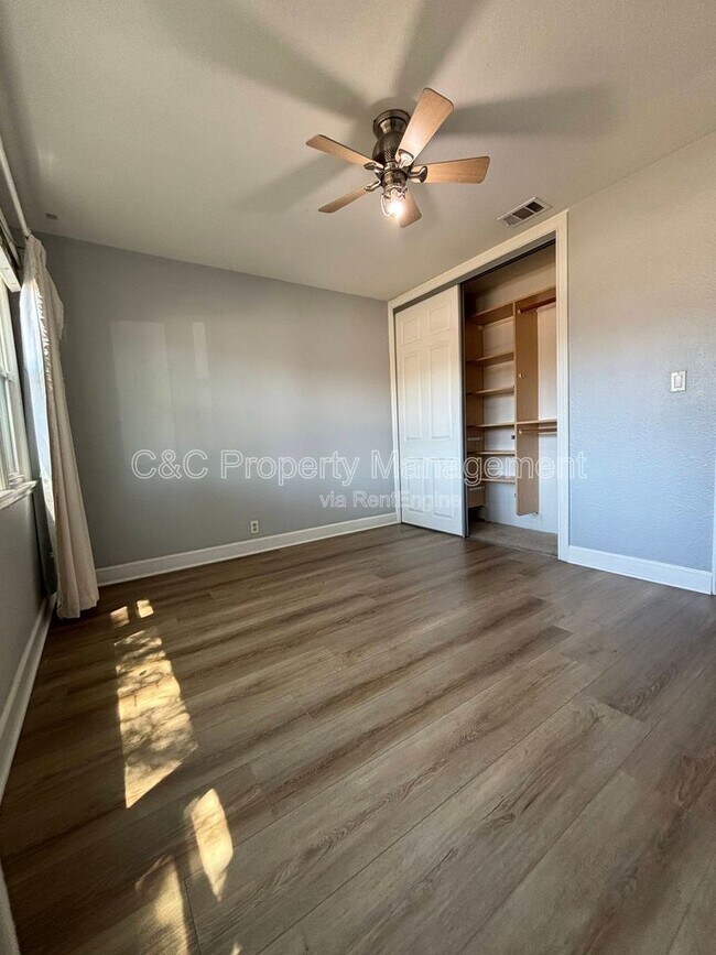 Building Photo - 417 N Citrus St