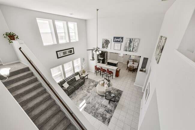 Building Photo - 10018 Chase Ct