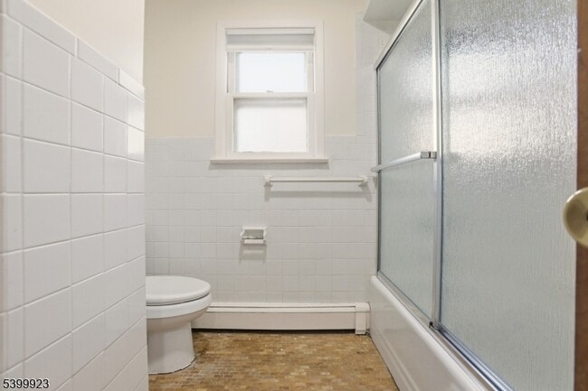 Building Photo - 512-514 Broadway