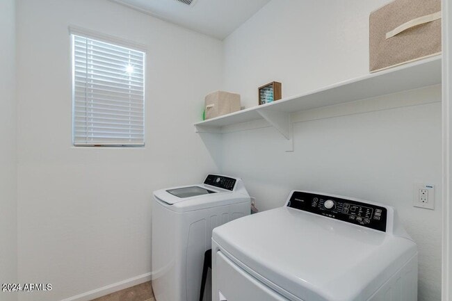 Building Photo - 9419 W Willow Bend Ln