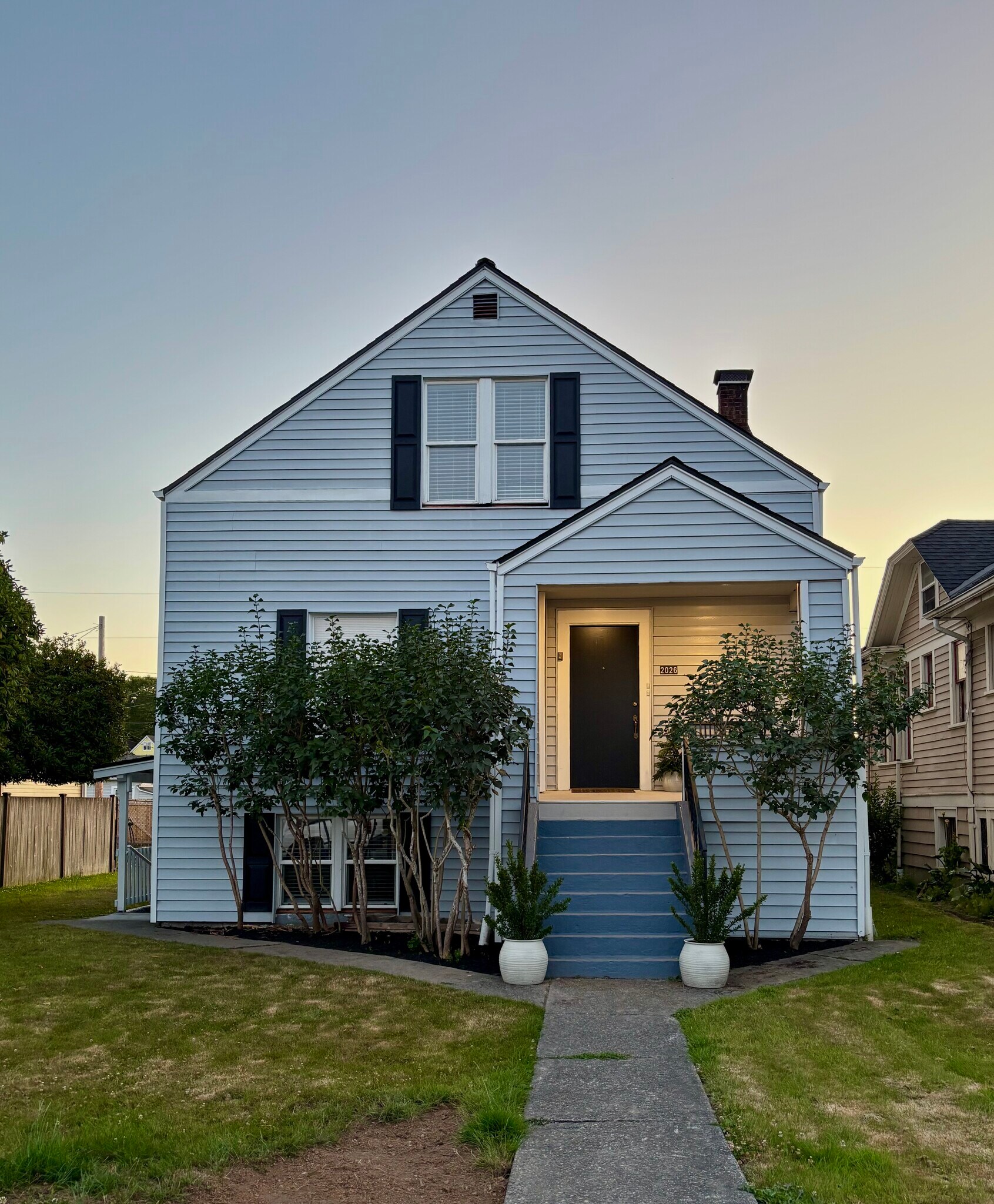 Building Photo - 2026 Lombard Ave
