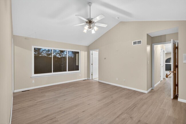 Building Photo - Stunning 4,166 Sq. Ft. Home in Westridge O...