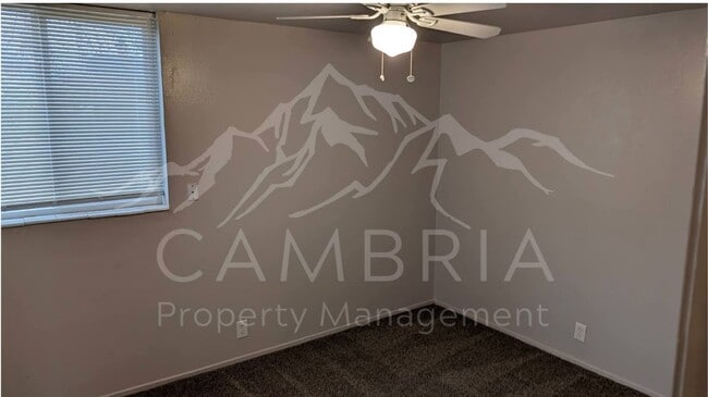 Building Photo - Cozy 2 BR 1 BA Condo Available In West Valley