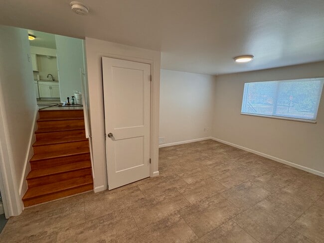 Building Photo - 1437 Beech Ct