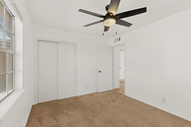 Building Photo - 8120 Ruidoso Rd NE