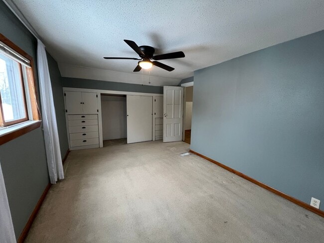 Building Photo - Click the “Apply Now” button or email wapmrentals@gmail.com for a prompt response.